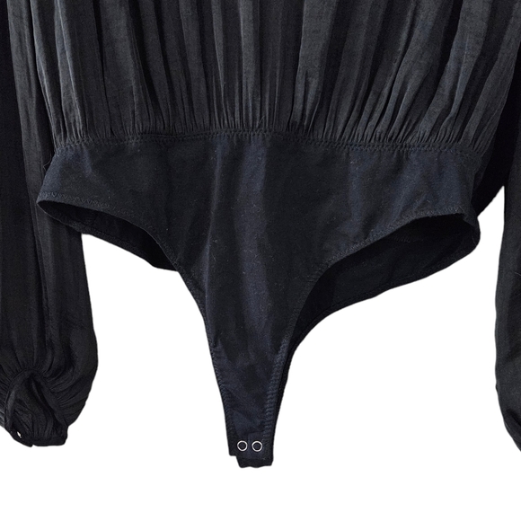 Free People Smockin' and Rockin' Black Satin Balloon Sleeve V Neck Blouse Top - Picture 6 of 7